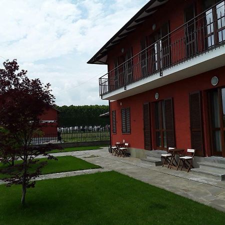 Tra Menta E Meliga Hotel Carignano  Ngoại thất bức ảnh