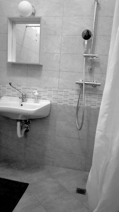 Tra Menta E Meliga Hotel Carignano  Ngoại thất bức ảnh