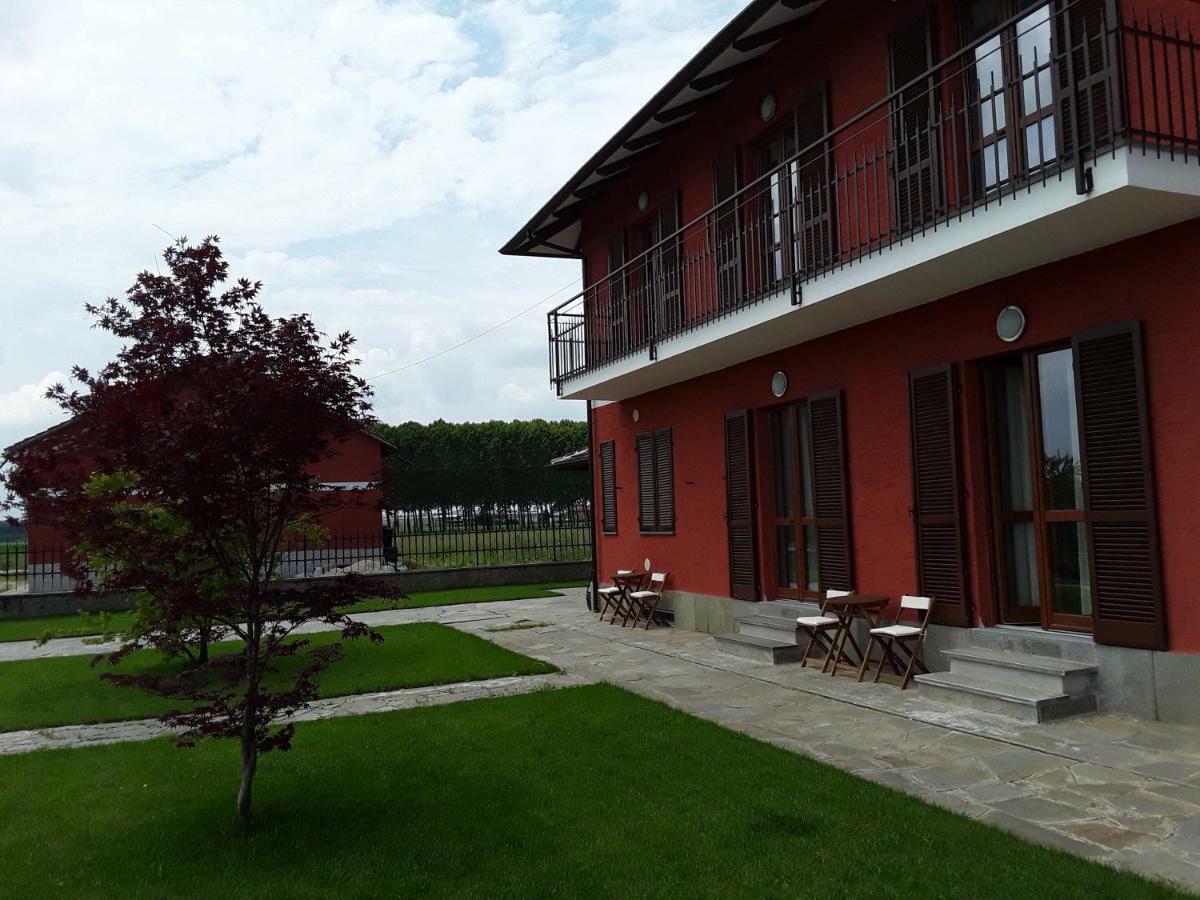 Tra Menta E Meliga Hotel Carignano  Ngoại thất bức ảnh